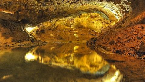 El río subterráneo navegable más largo de Europa está en Castellón El río subterráneo navegable más largo de Europa está en Castellón